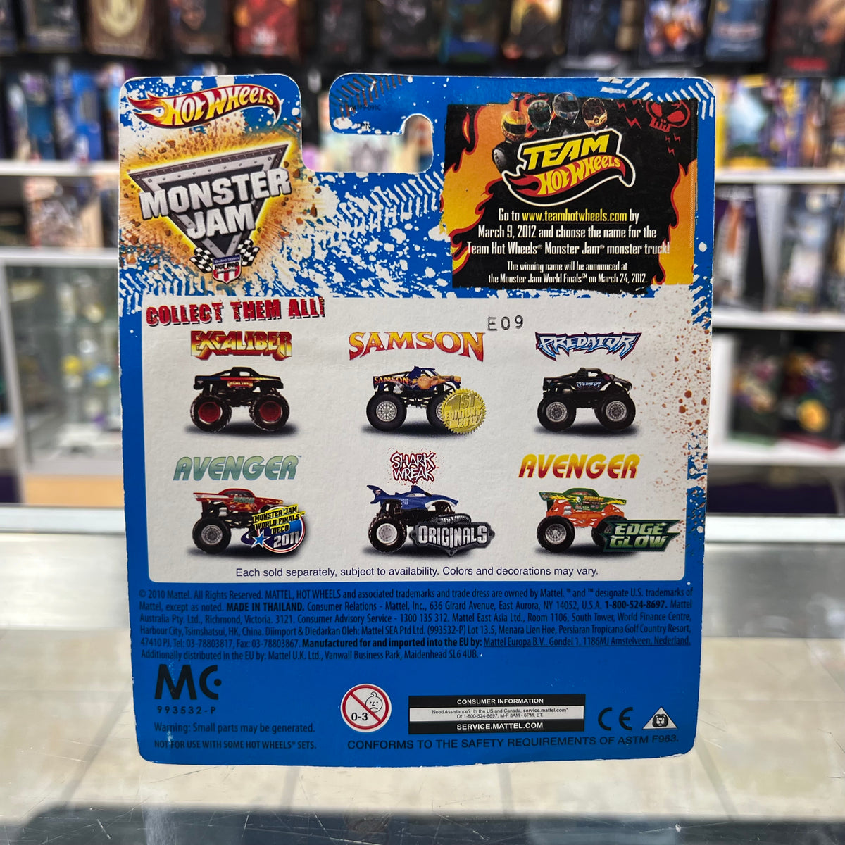 Hot Wheels - Monster Jam - Avenger World Finals - 1:64 Scale Diecast Trucks 2011