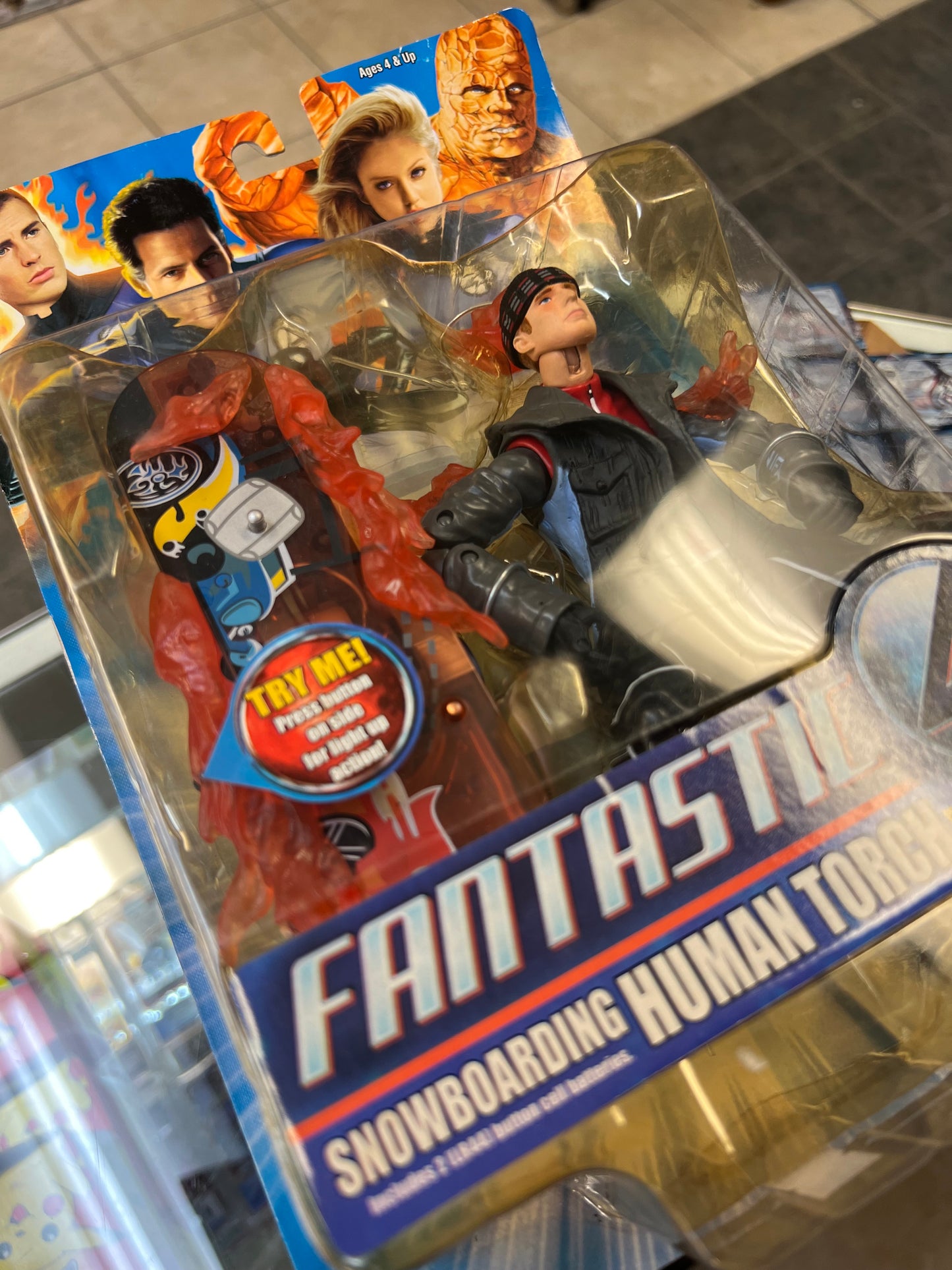 Toybiz - Fantastic 4 Snowboarding Human Torch with Flame 'N Go Snowboard - Action Figure - 2005