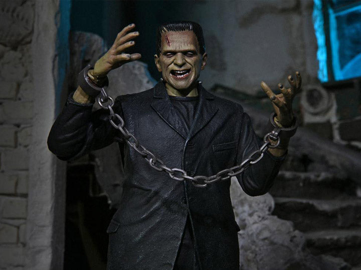 NECA - Universal Monsters Ultimate Frankenstein's Monster (Color) 7" Scale Figure