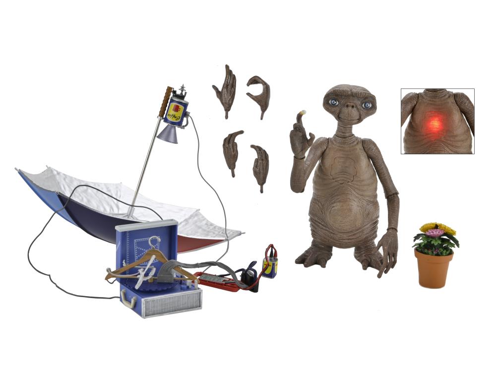 NECA - E.T. The Extra-Terrestrial 40th Anniversary Ultimate E.T. Deluxe Set