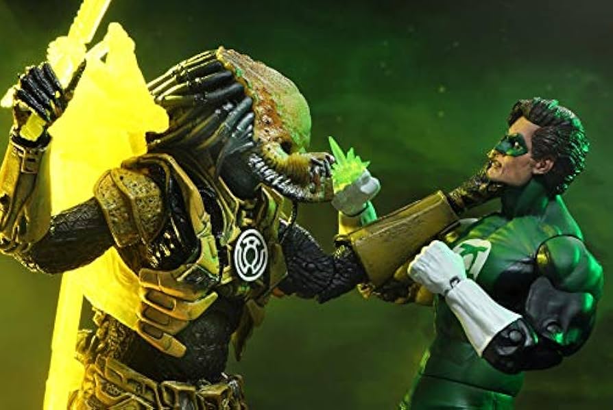 NECA - GREEN LANTERN VS PREDATOR - NYCC 2019 EXCLUSIVE