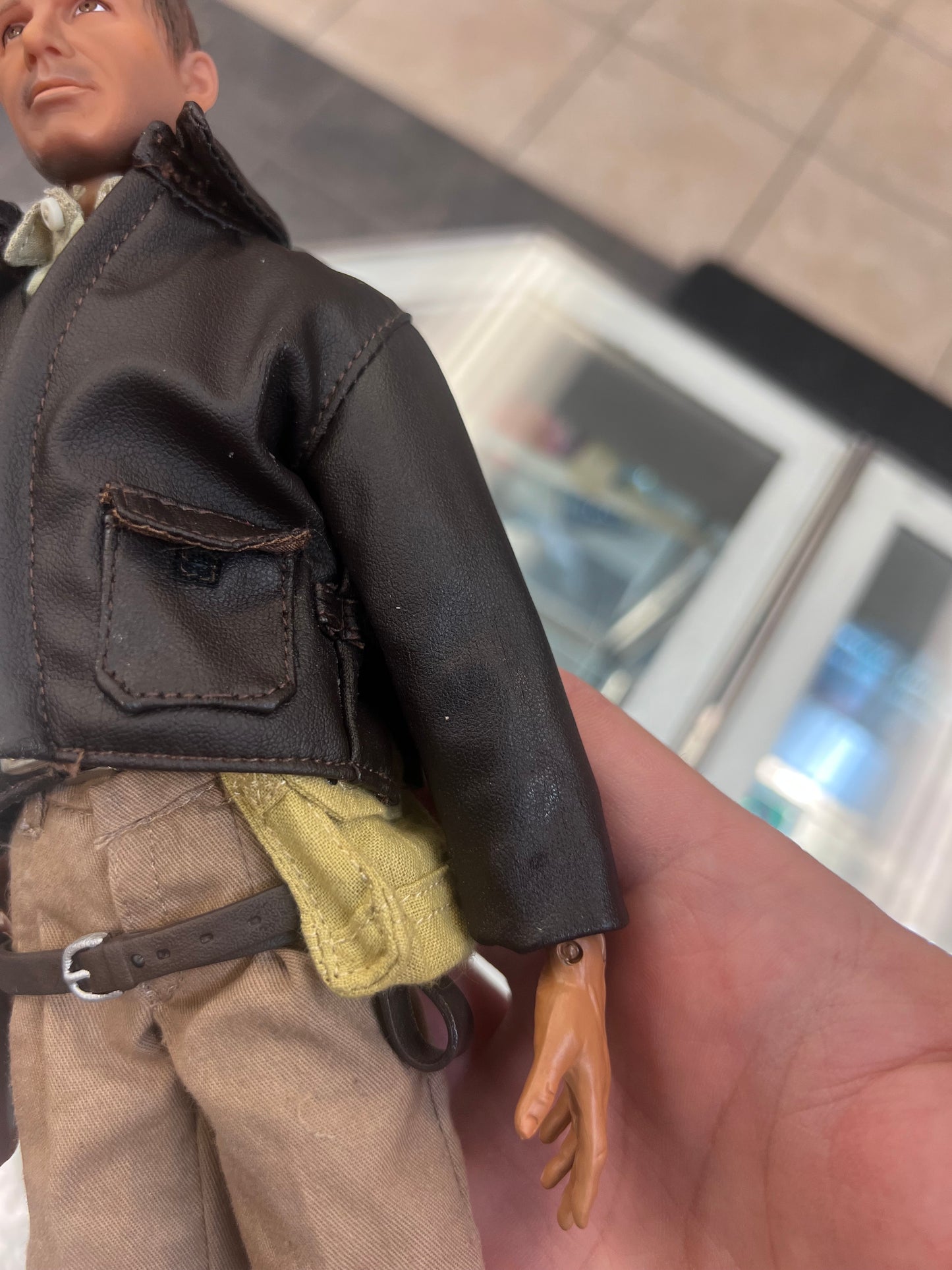 Medi-com Toy (Sideshow) - Indiana Jones - Raiders of the Lost Ark - 1/6" Collectible Figure