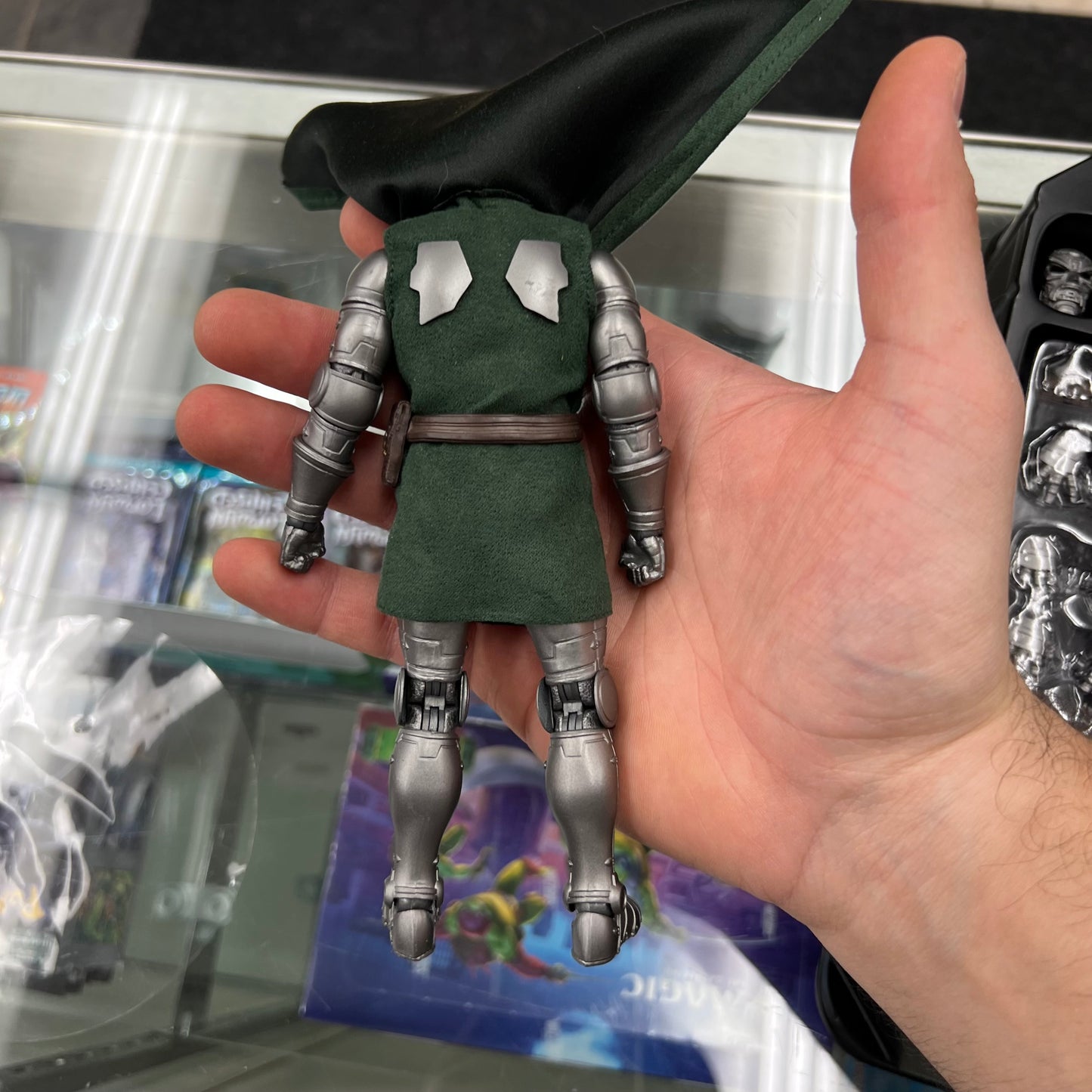 Mezco One:12 Collective - Doctor Doom (OPEN BOX)