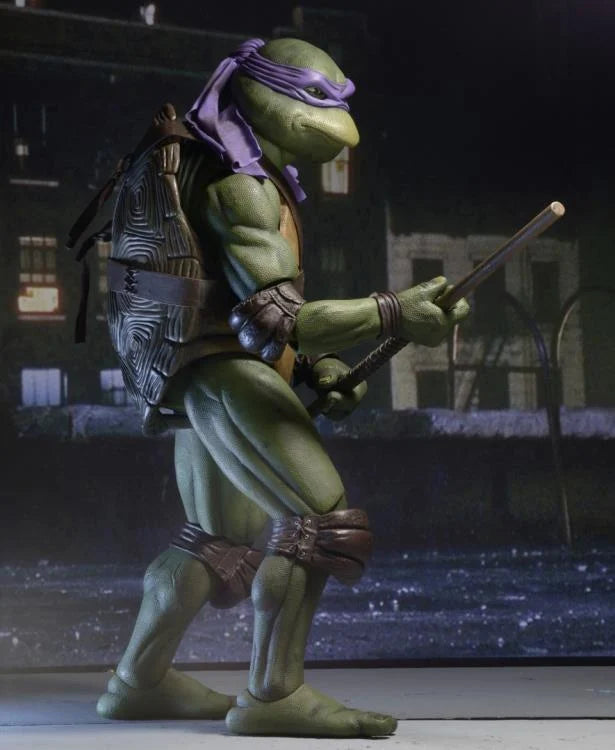 NECA - Teenage Mutant Ninja Turtles (1990 Movie) Donatello 1/4 Scale Figure