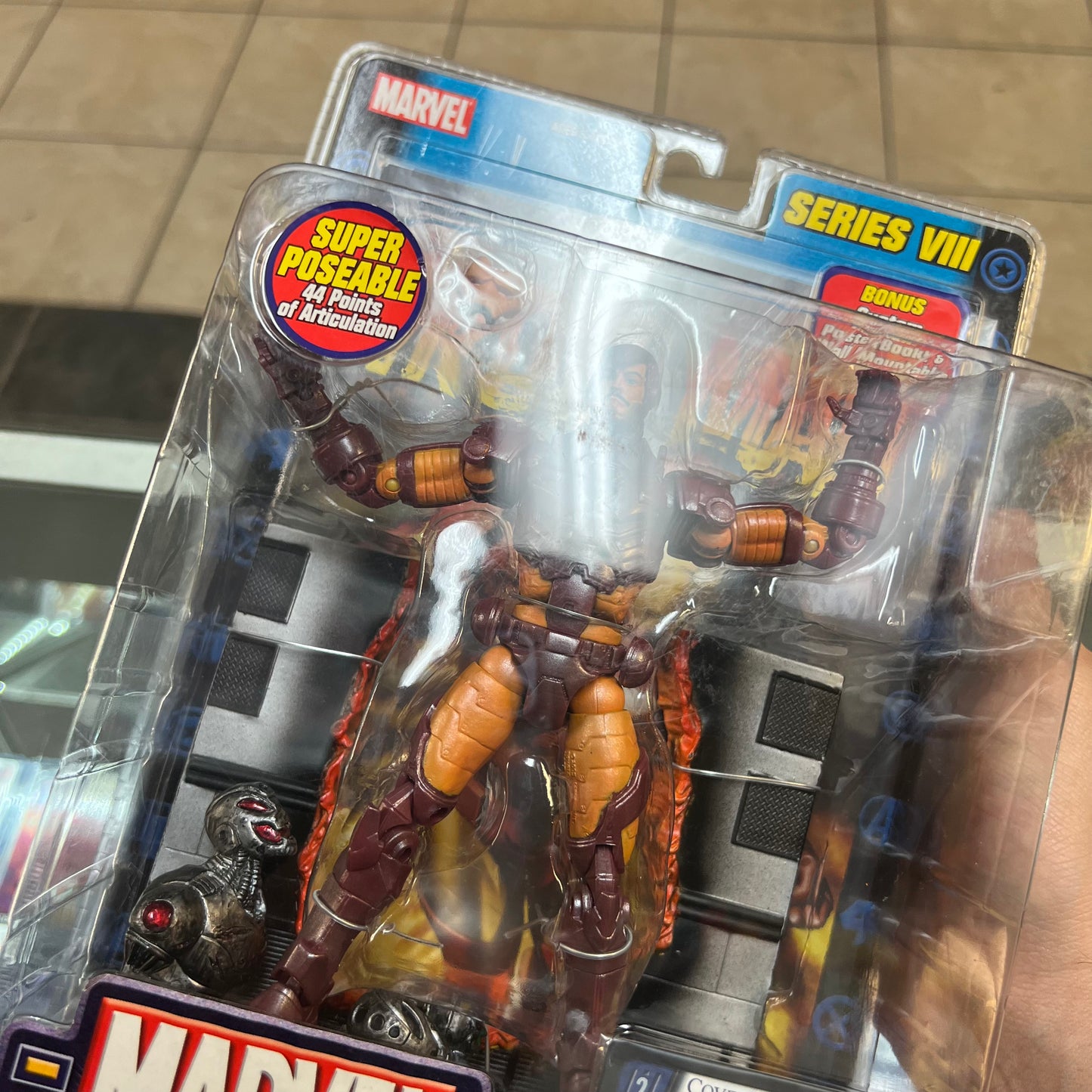 Toybiz Marvel Legends - Modern Armor Iron Man - Series VII (8)