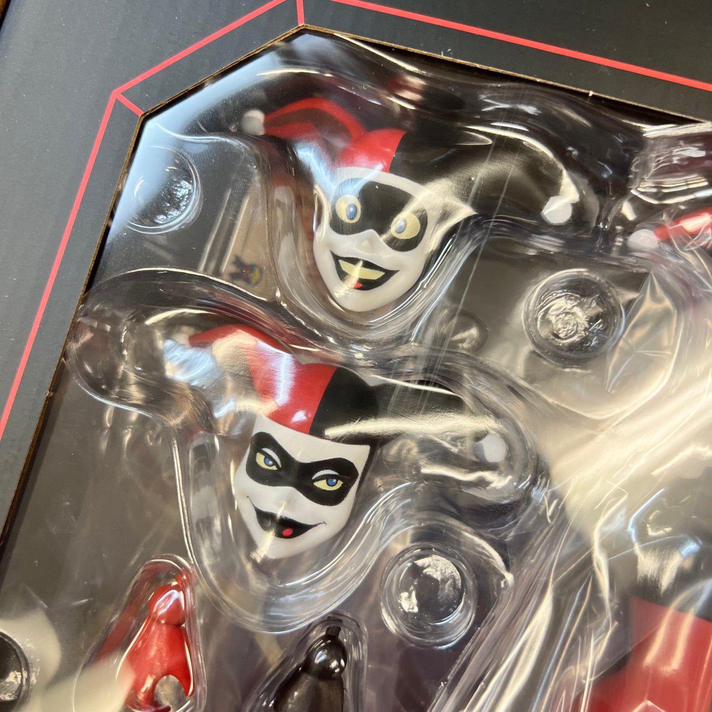 Batman: The Animated Series - Harley Quinn 1/6 Scale Figure - Timed Edition