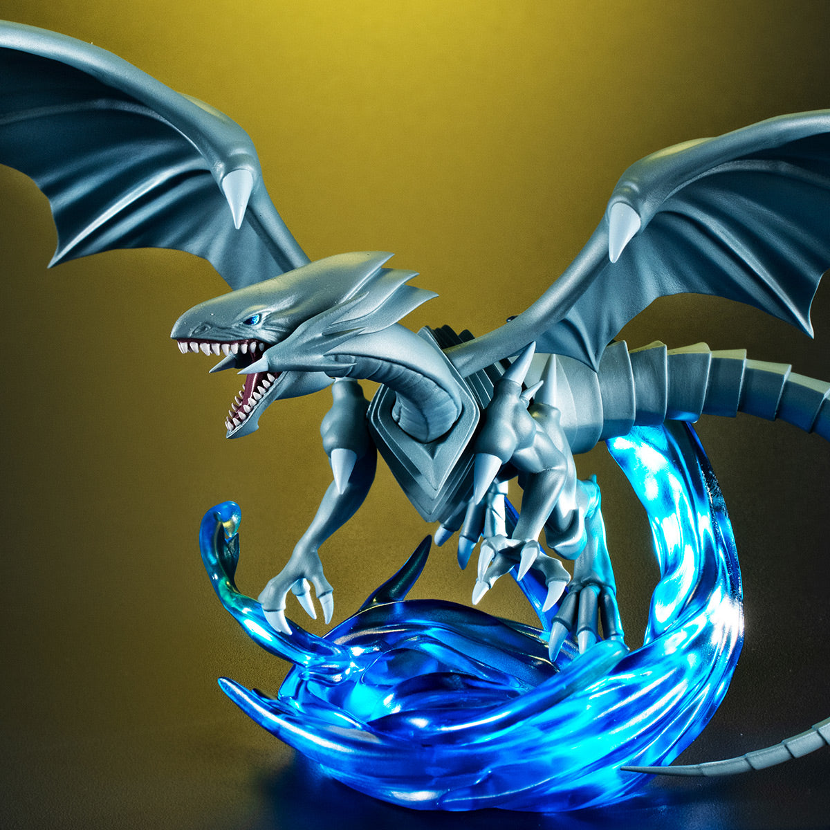 MEGAHOUSE - Yu-Gi-Oh! Monsters Chronicle Blue Eyes White Dragon