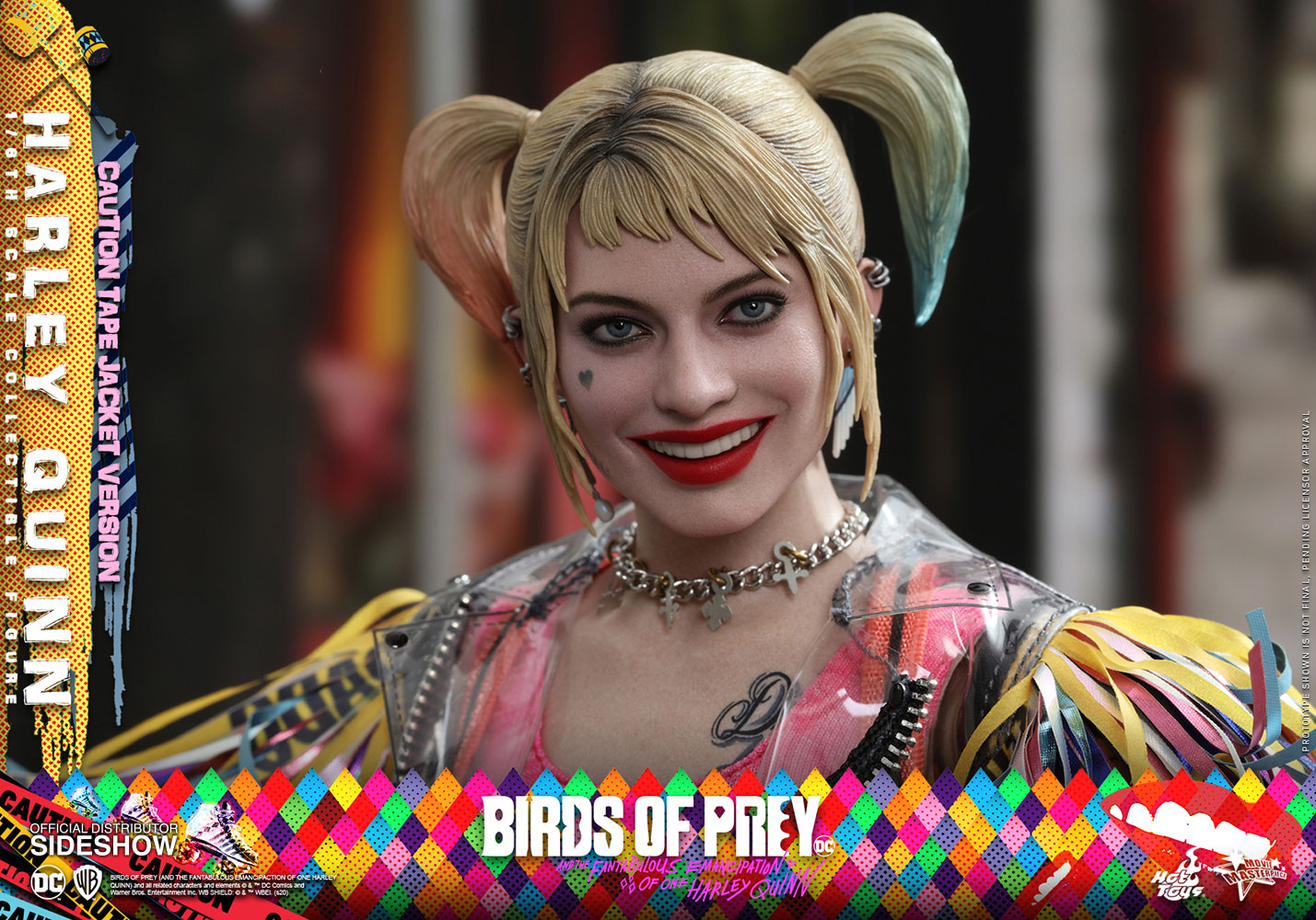 Hot Toys - Harley Quinn - MMS566 - 1/6th Collectible Figure - Birds of Prey (Caution Tape Jacket)
