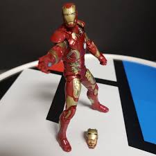 Marvel Legends Avenger's Age of Ultron - Iron Man Mark 43 - Thanos Wave