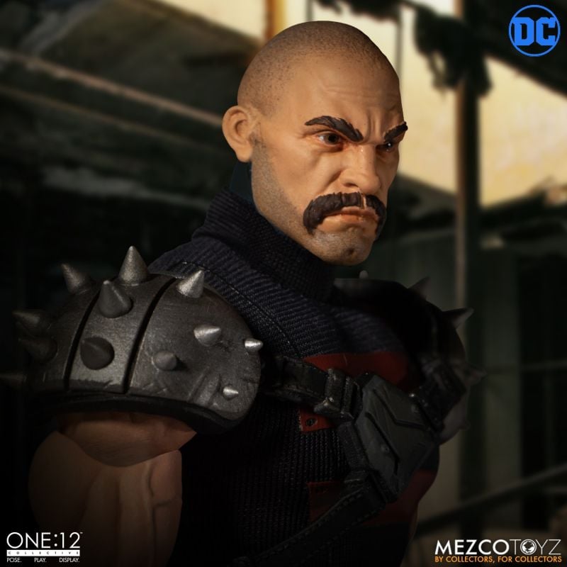 Mezco One:12 Collective - Kgbeast