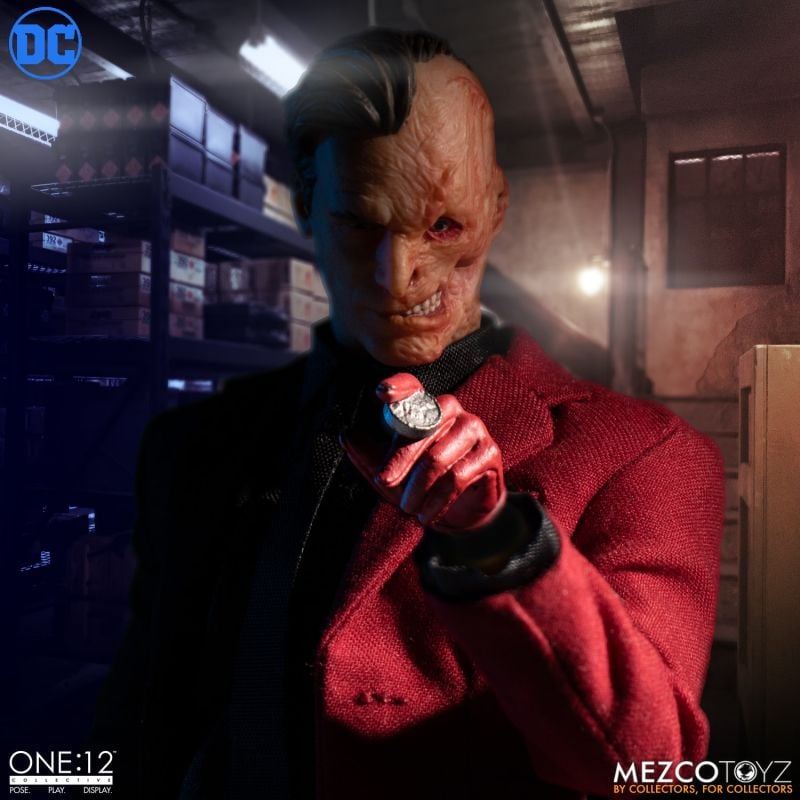 Mezco One:12 Collective - Two-Face