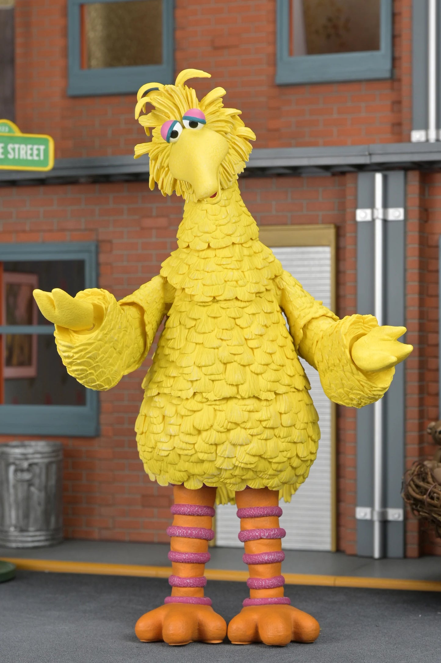 NECA - Sesame Street - Ultimate Big Bird 7” Scale Action Figure