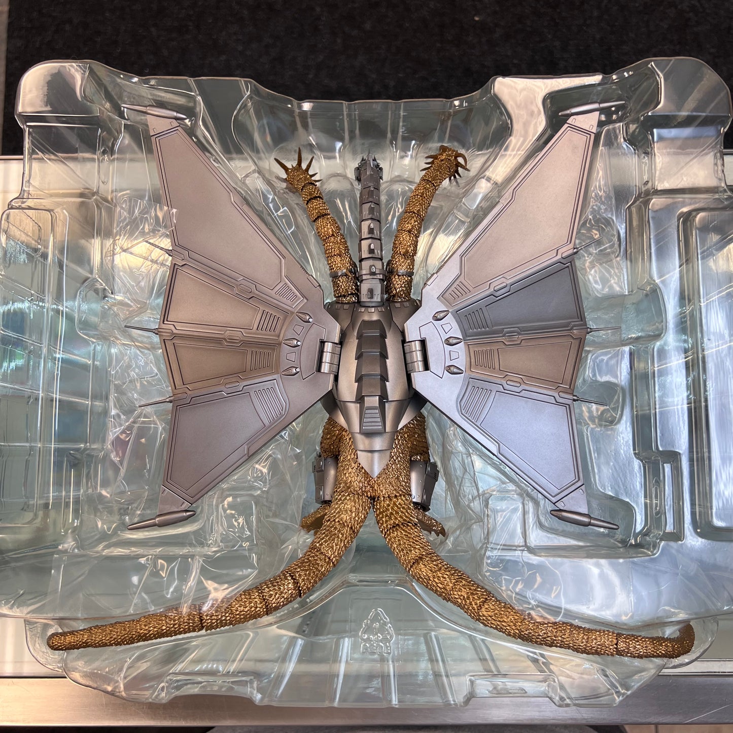 S.H.MonsterArts - MECHA-KING GHIDORAH - Shinjuku Decisive Battle Special Set (OPEN BOX)