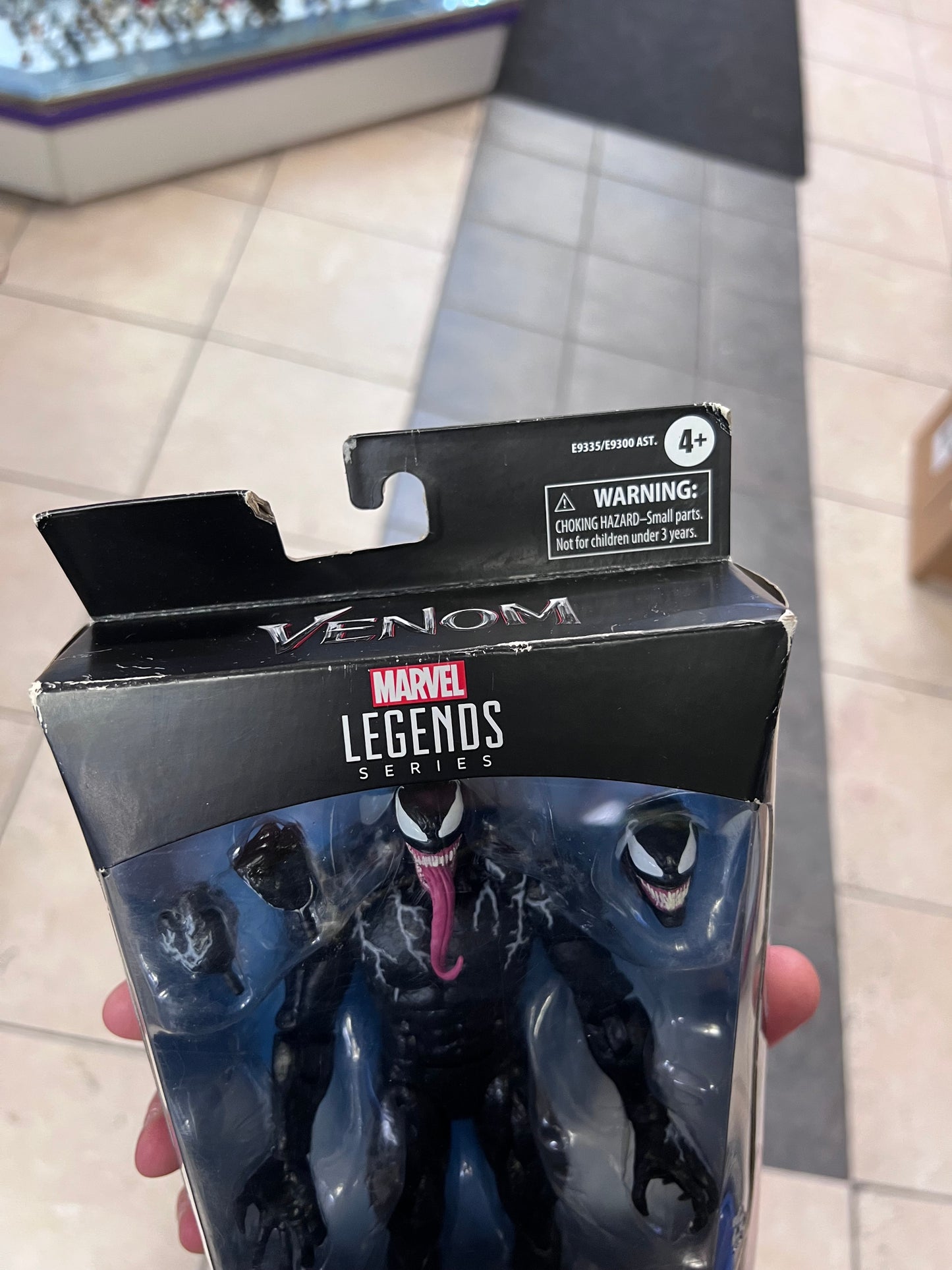 Marvel Legends - Venom - Venom Movie - Action Figure (BAD BOX)