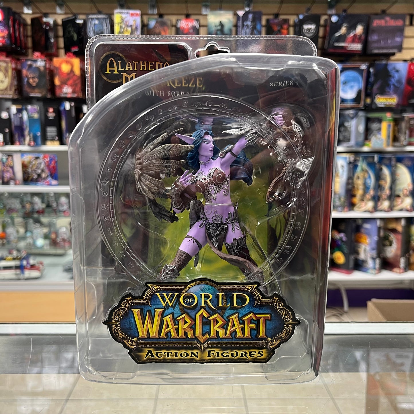 World of Warcraft - Alathena Moonbreeze w/ Sorna - Series 5  Action Figure