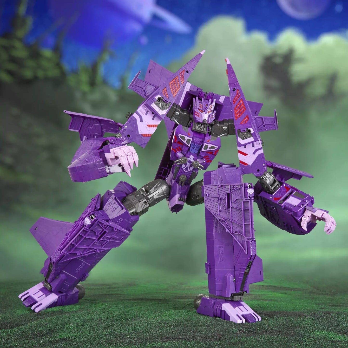 Transformers Legacy Evolution - Titan Class - Decepticon Nemesis Action Figure