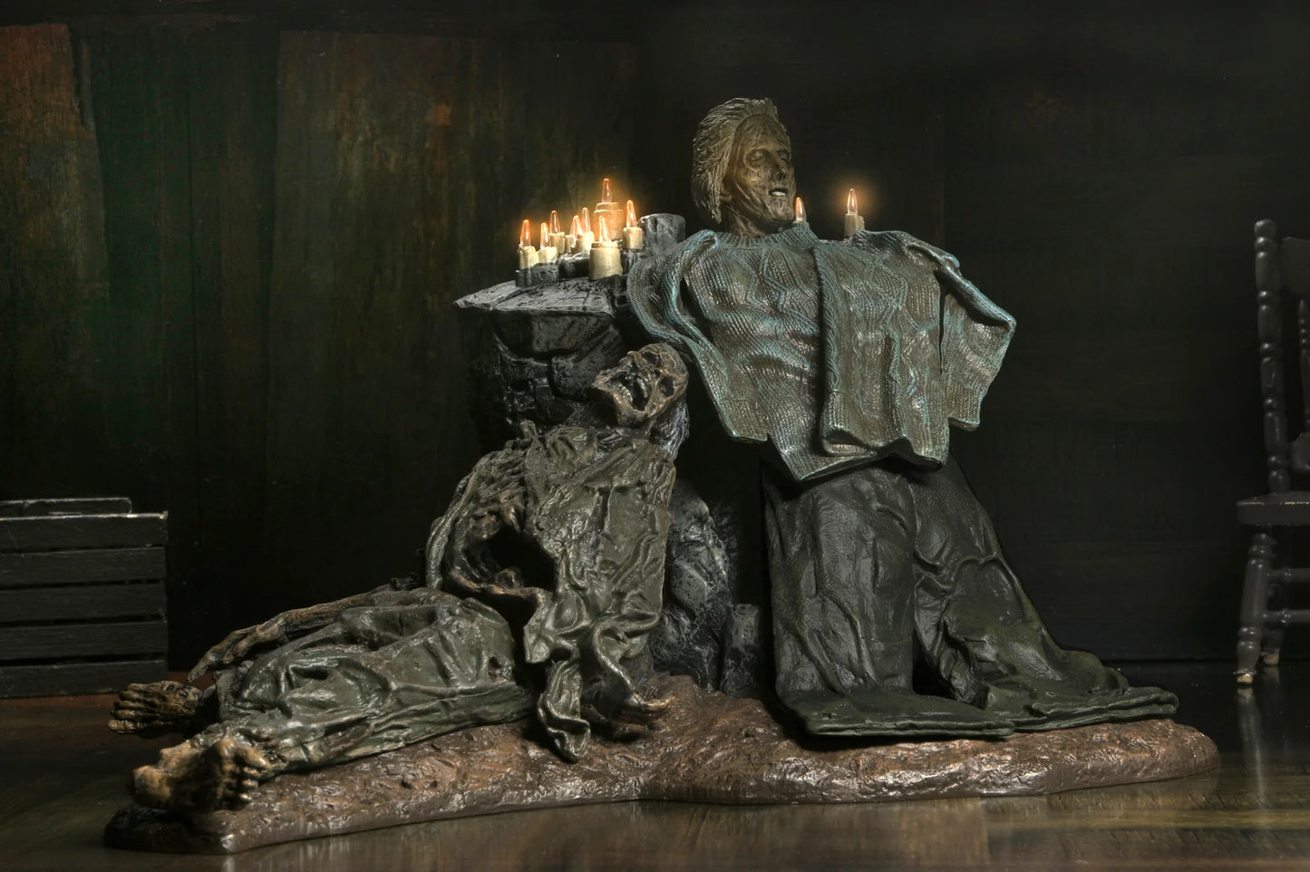 NECA - Friday the 13th: The Game - Pamela Shrine Diorama