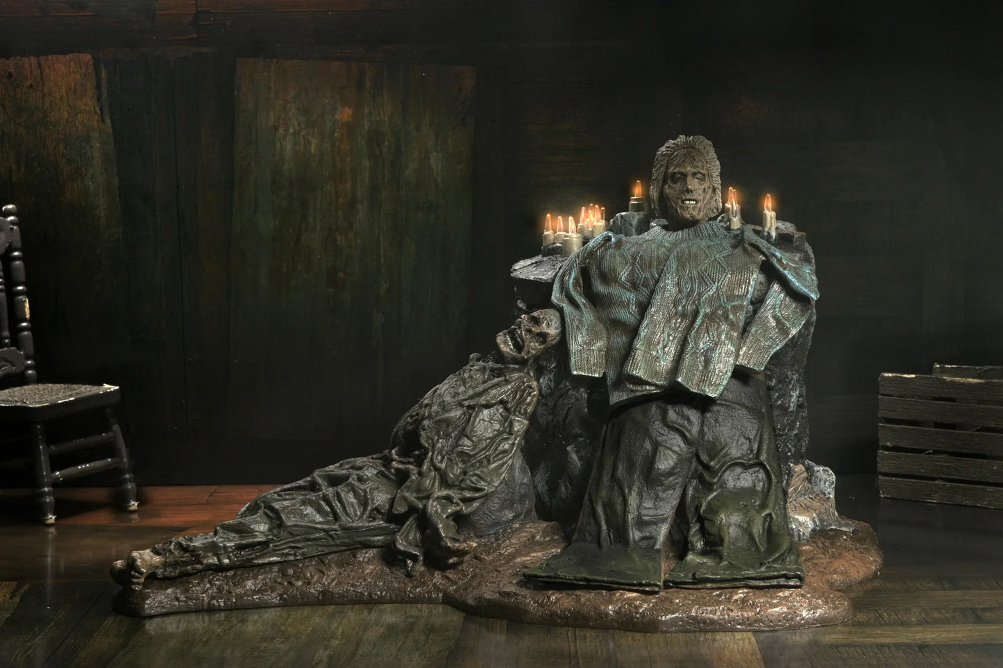 NECA - Friday the 13th: The Game - Pamela Shrine Diorama
