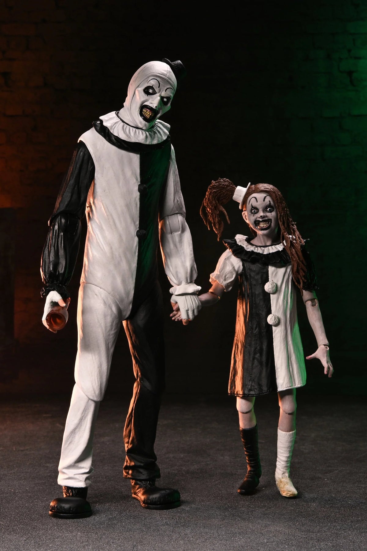 NECA Terrifier 2 - Ultimate Art the Clown and The Little Pale Girl 7" Scale Action Figure 2-Pack