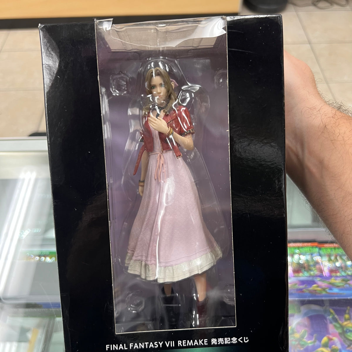 Aerith Figure - Release Celebration Kuji B - Final Fantasy VII Remake *BAD BOX* *SEE PHOTOS*