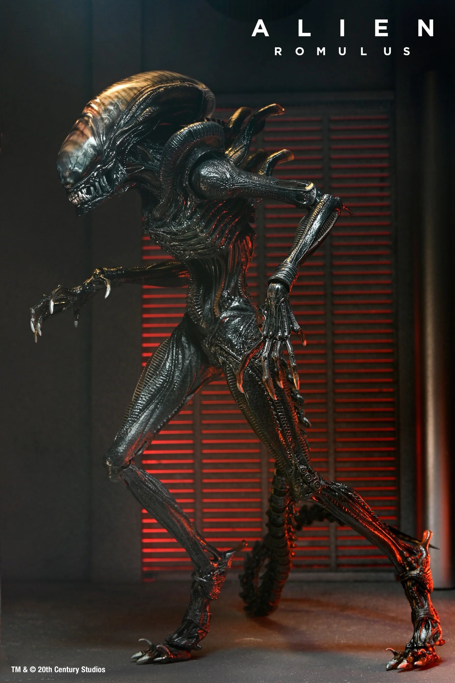 Alien: Romulus Ultimate Scorched Xenomorph 7-inch Scale Action Figure