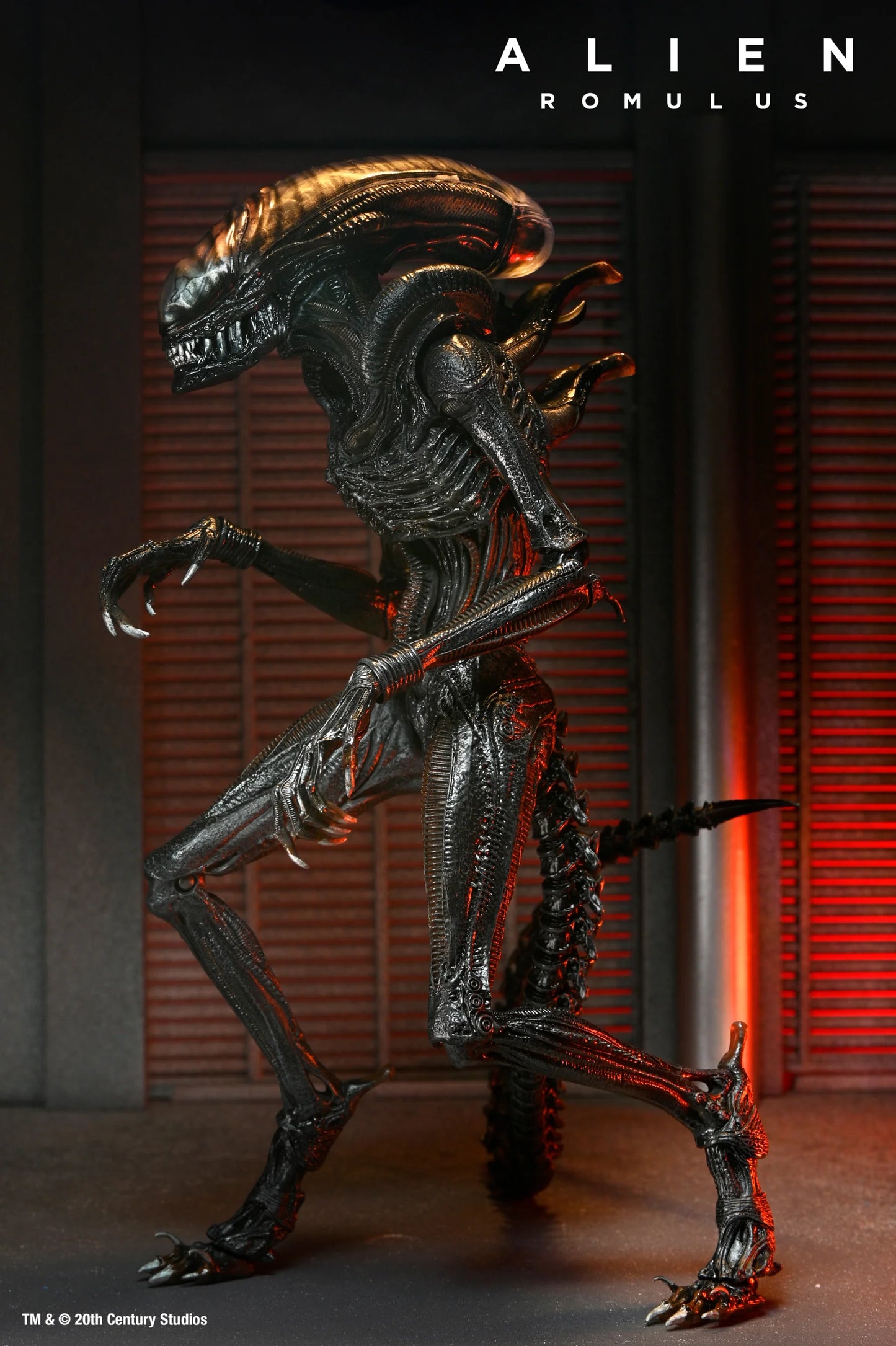 Alien: Romulus Ultimate Scorched Xenomorph 7-inch Scale Action Figure