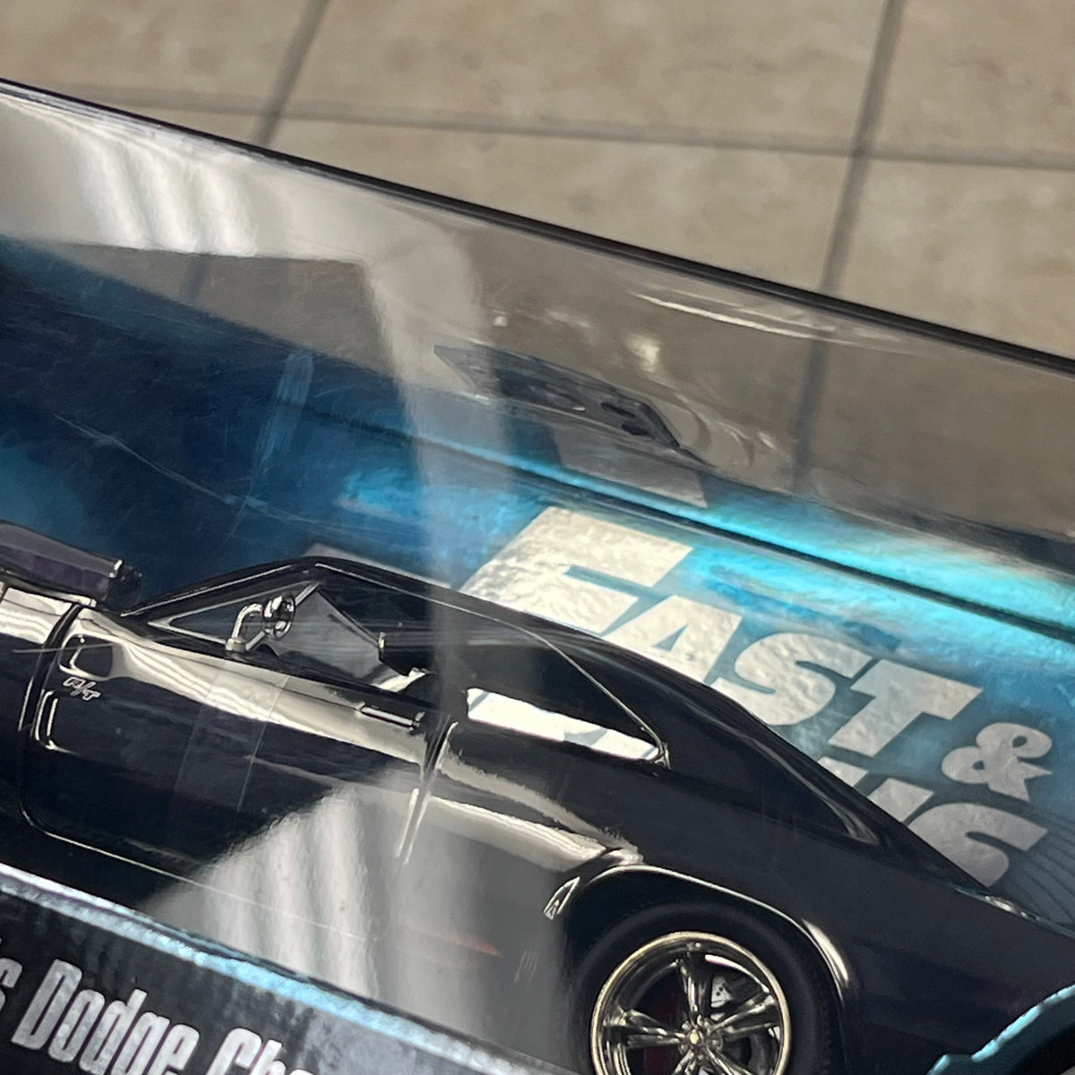 Jada - Fast and Furious - Dom's Dodge Charger R/T (Limited Chrome Edition) - 1:24 Scale Die-Cast Metal Car