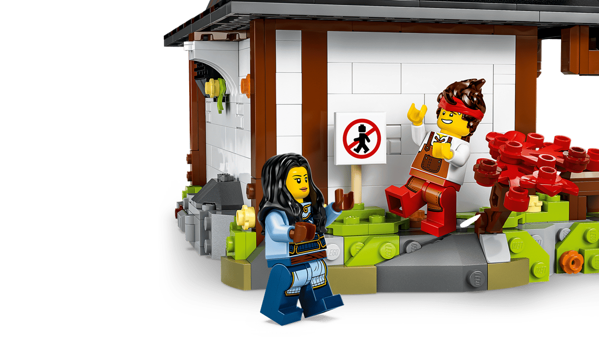 LEGO Ninjago Legacy - Four Weapons Blacksmith 15th Anniversary - 71858
