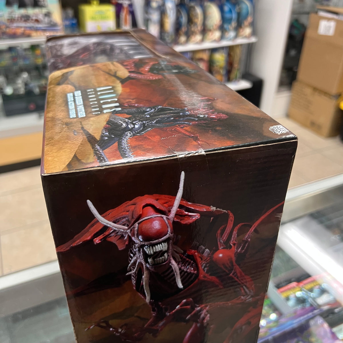 NECA - Aliens Genocide - Red Queen Mother (Ultra Deluxe Action Figure) *SEE PHOTOS*