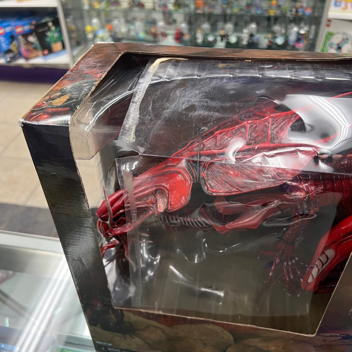 NECA - Aliens Genocide - Red Queen Mother (Ultra Deluxe Action Figure) *SEE PHOTOS*