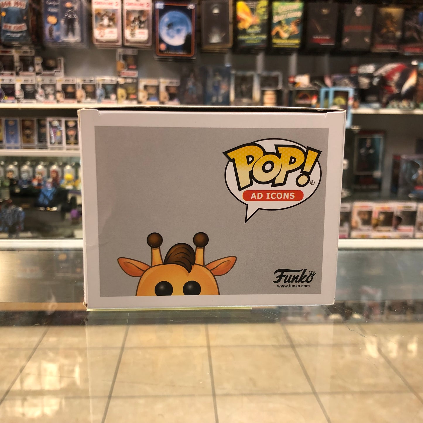 Funko Pop! AD ICONS - Toys R Us - Geoffrey (Flocked) - Exclusive - 12