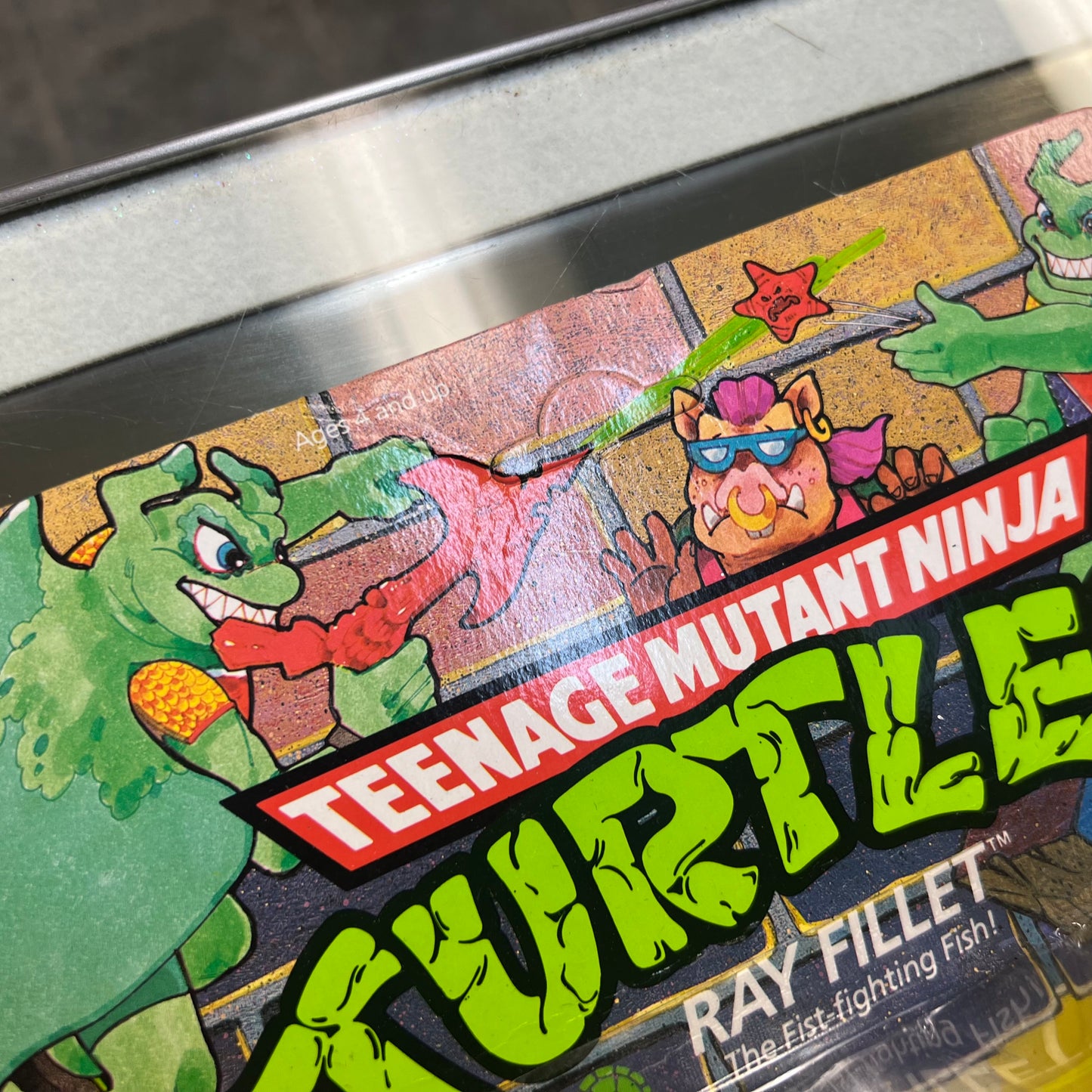 Teenage Mutant Ninja Turtles - Ray Fillet - Action Figure - In box - (1990)