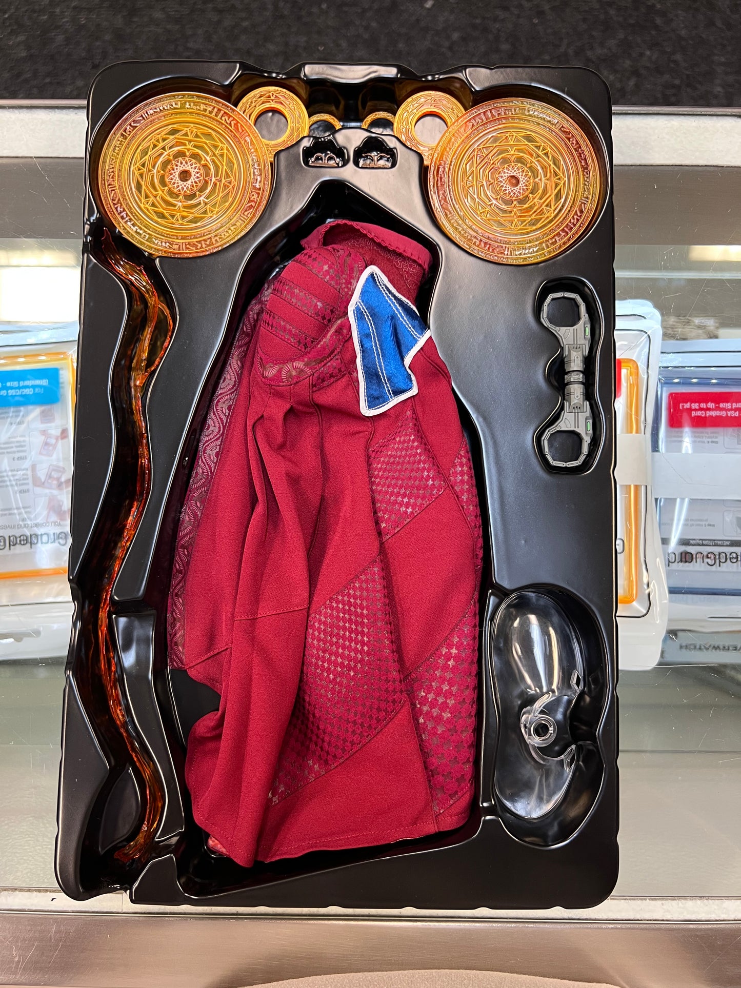 Hot Toys - Doctor Strange in the Multiverse of Madness - Doctor Strange 1/6th Scale Collectible Figure - MMS645 (OPEN BOX)