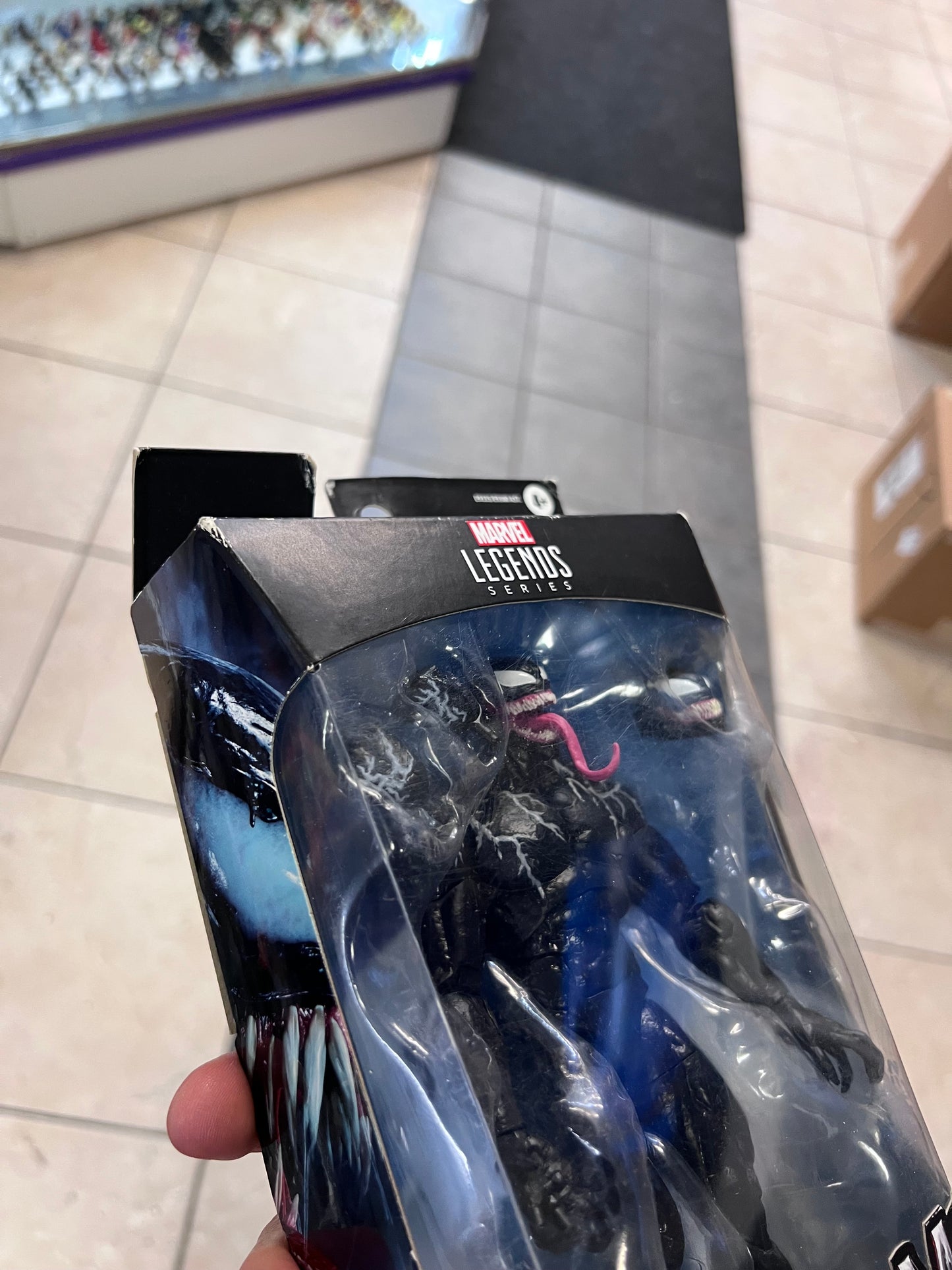 Marvel Legends - Venom - Venom Movie - Action Figure (BAD BOX)
