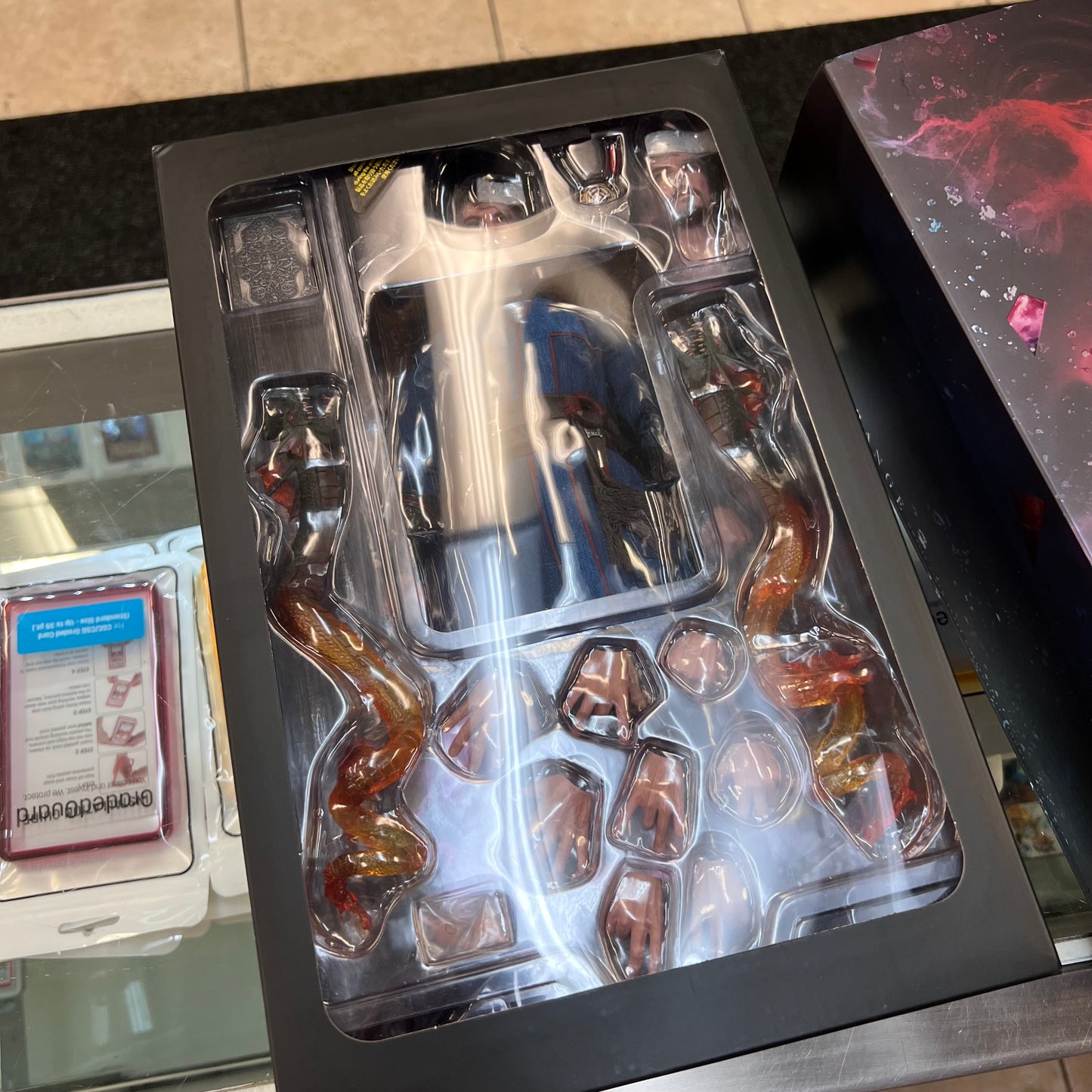 Hot Toys - Doctor Strange in the Multiverse of Madness - Doctor Strange 1/6th Scale Collectible Figure - MMS645 (OPEN BOX)