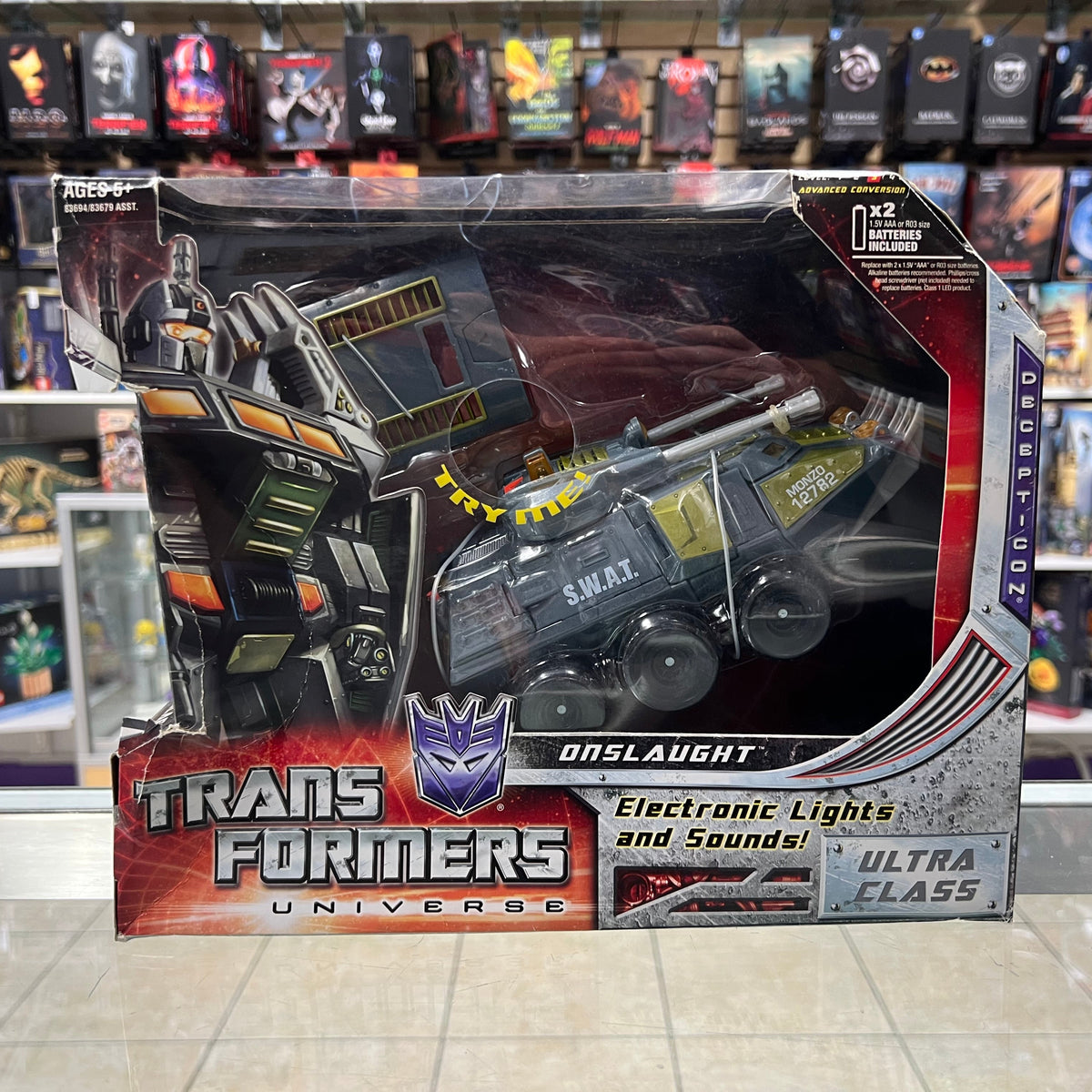 Transformers Universe - Ultra Class - Onslaught (classic series) *BAD BOX* *SEE PHOTOS*