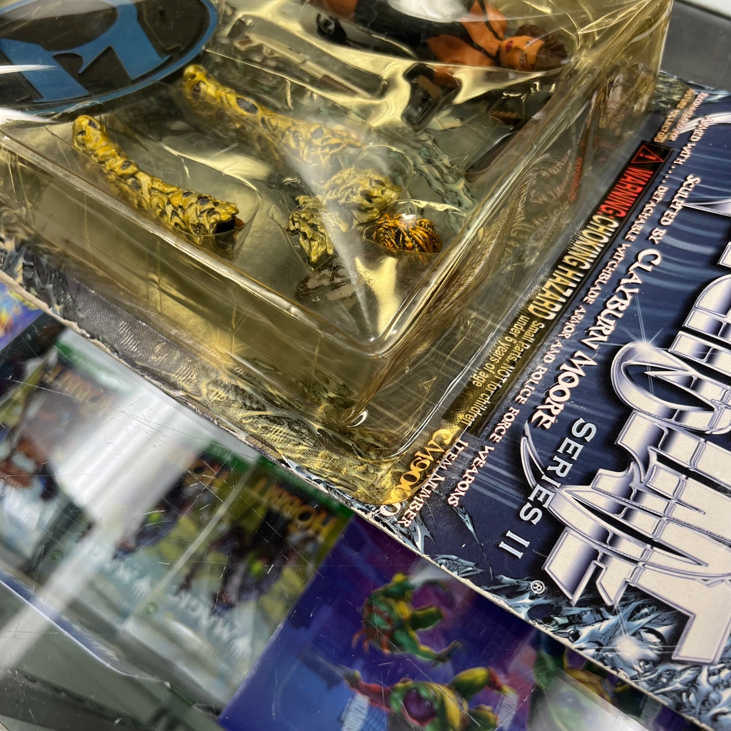 Moore Action Collectibles - Sara Pezzini as Witchblade - Diamond Exclusive 6" Action Figure (Yellowing Bad Box)