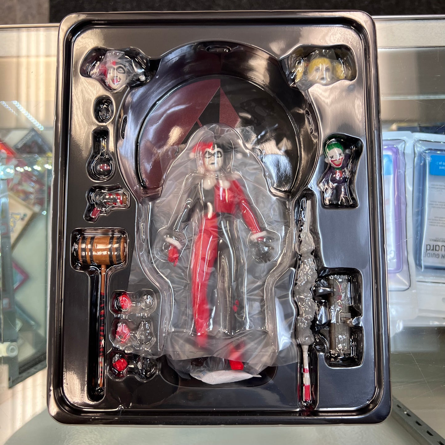 Mezco One:12 Collective - Harley Quinn - Deluxe Edition (OPEN BOX)