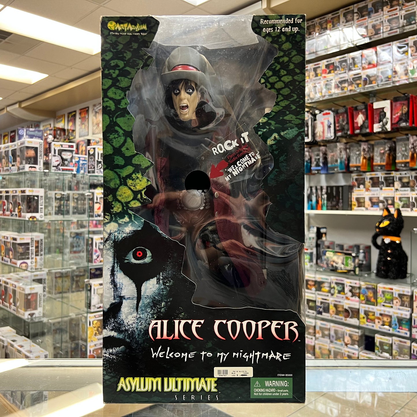 Art Asylum Toys - Alice Cooper 18in Deluxe figure