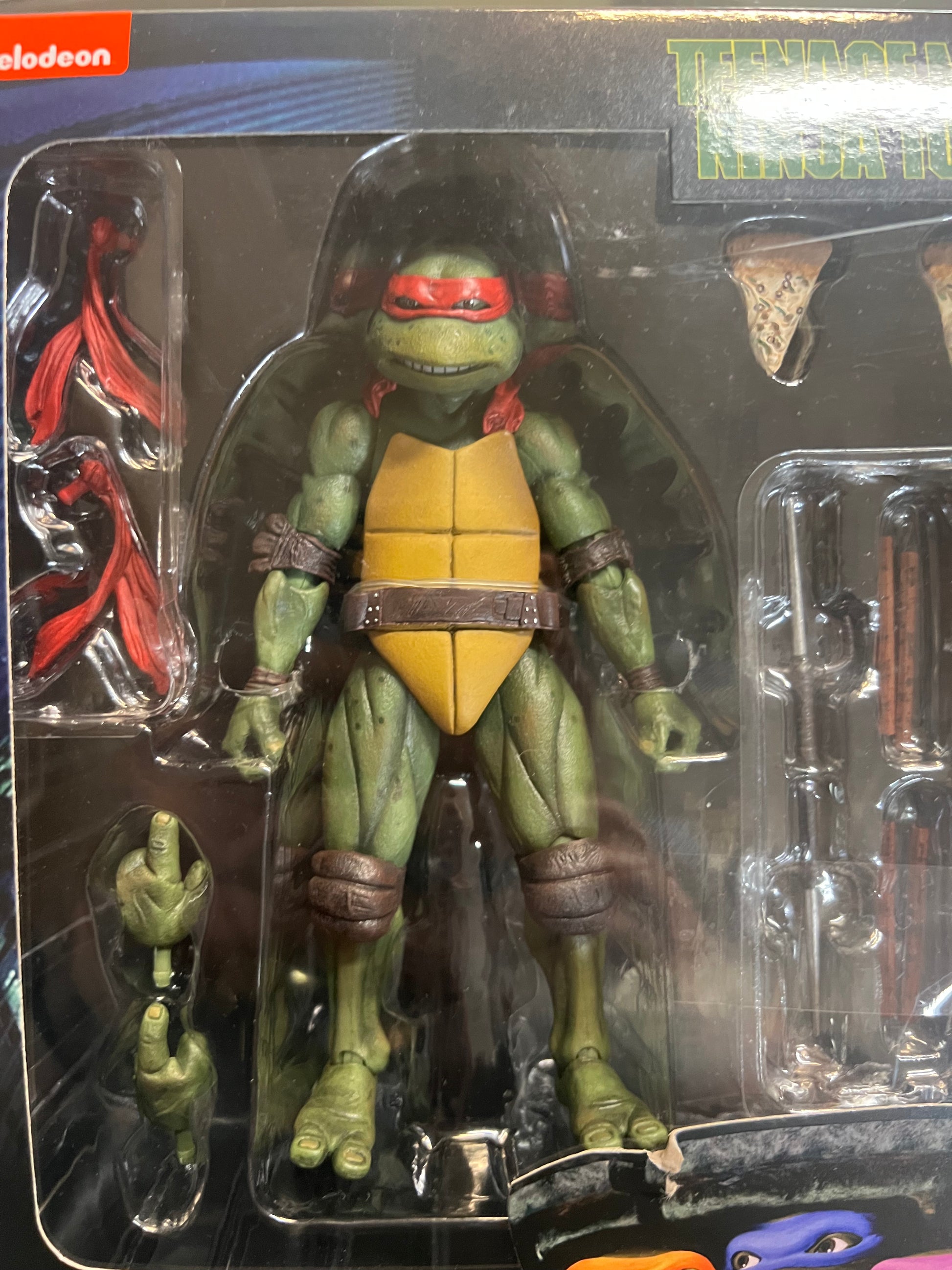 NECA - Raphael and Michelangelo - Teenage Mutant Ninja Turtles 2 Pack ...