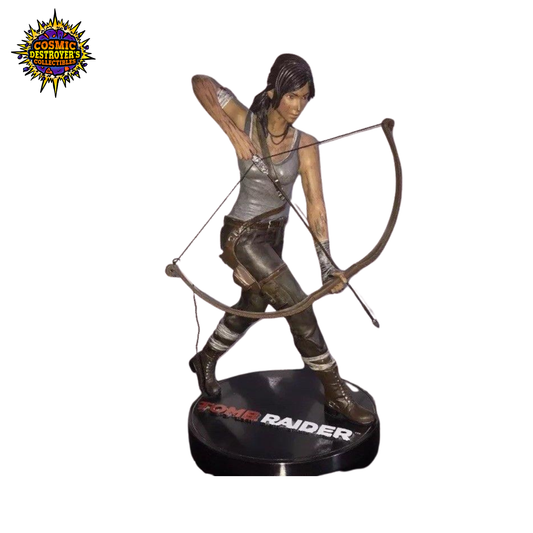 Tomb Raider Lara Croft w/ Bow Statue - Crystal Dynamics - SQUARE ENIX - 2013 *SEE PHOTOS*