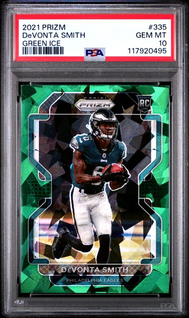 2021 PANINI PRIZM #335 DeVONTA SMITH GREEN ICE PSA 10 GEM MINT (POP 11)