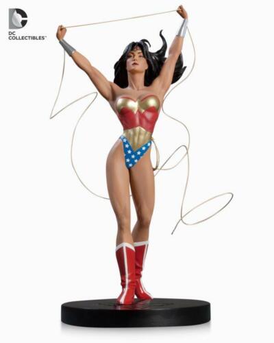 DC COLLECTIBLES DC DESIGN SERIES WONDER WOMAN BY ADAM HUGHES (0339/5000) OPEN